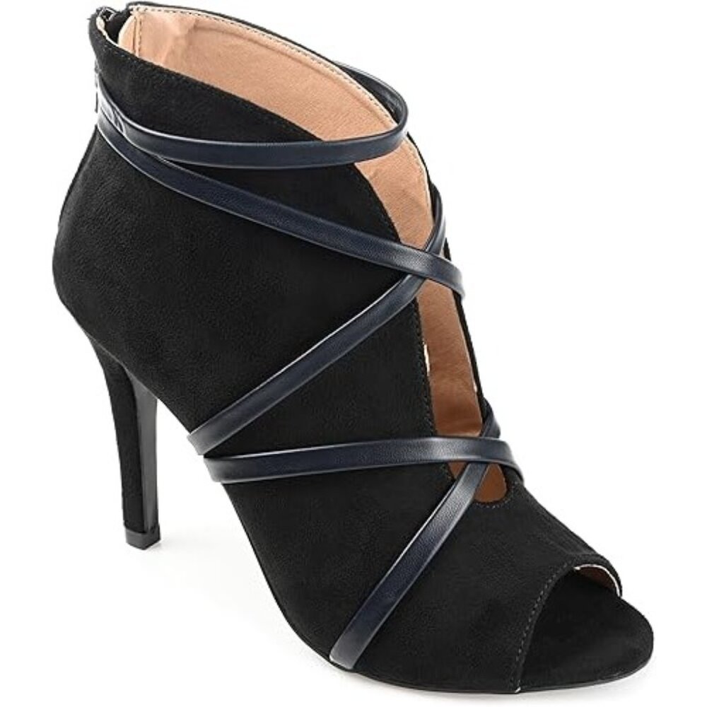Journee Collection Women's Wide Width Samara Bootie